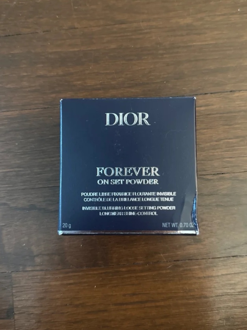 DIOR FOREVER ON SET INVISIBLE BLURRING LOOSE SETTING POWDER - TAN 04